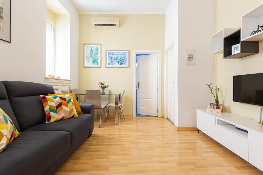 Homefeel Museo Seville Luaran gambar